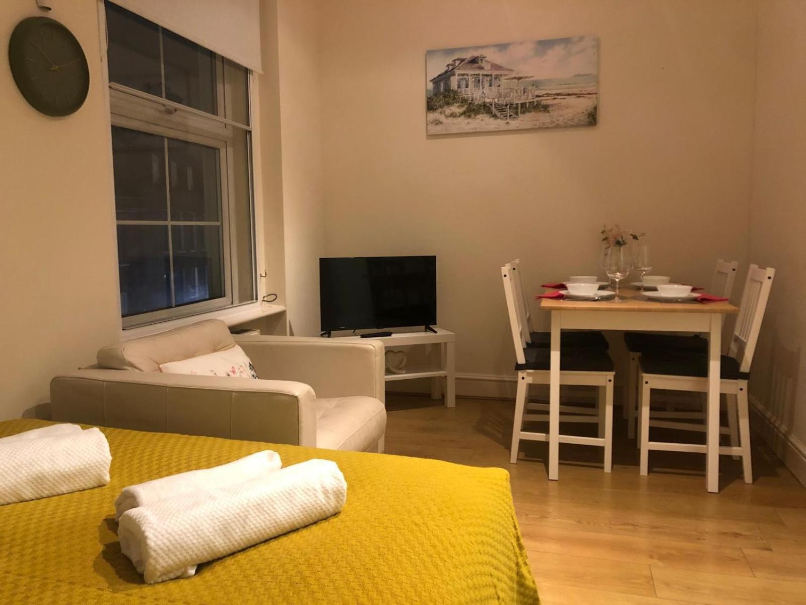 Bright And Cozy Entire Flat Near Euston Station And Ucl Hospital Londen