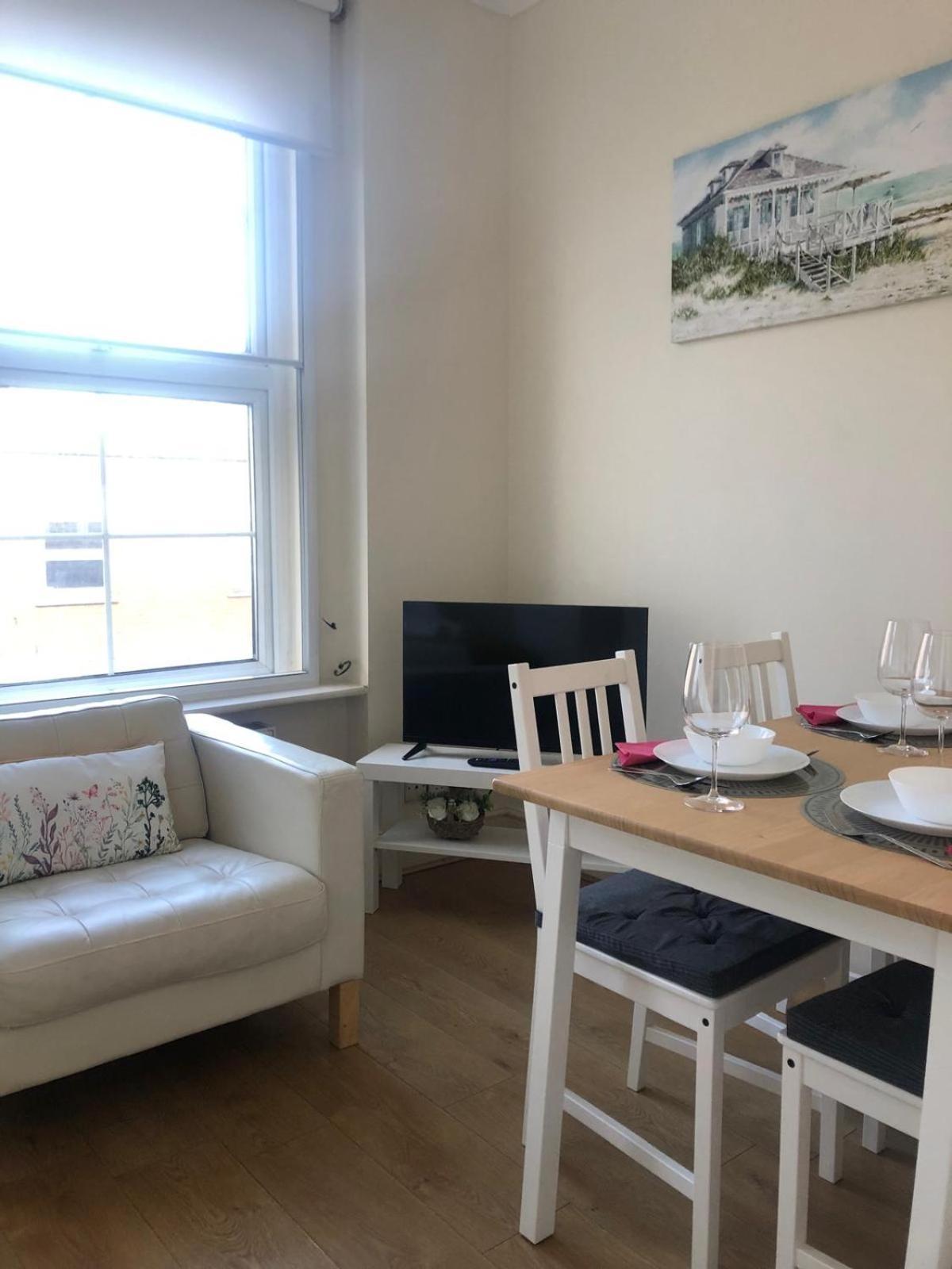 Bright And Cozy Entire Flat Near Euston Station And Ucl Hospital Londen